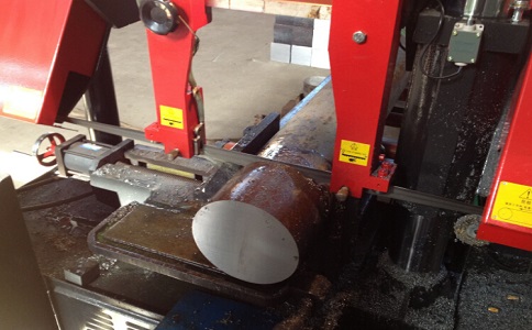 四会卧式带锯床加工时出现明显振荡如何排查？